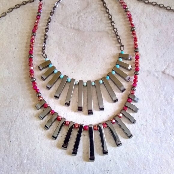 Grounded ~ Calming ~ Gorgeous! Graduated Hematite Fan Necklace with Pink Beads - Picture 7 of 8